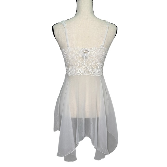 VINTAGE Victoria’s Secret Sheer Babydoll - Picture 7 of 10